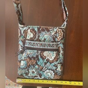 Vera Bradley crossbody bag, good condition
